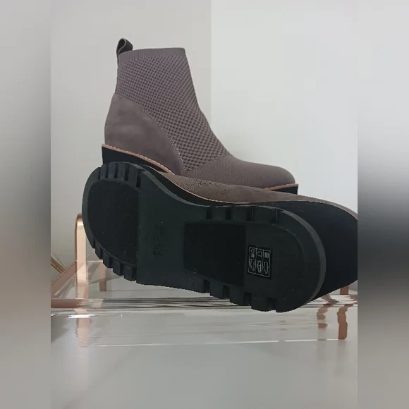 NWT Eileen Fisher - London Knit Wedge Boots - Picture 7 of 9